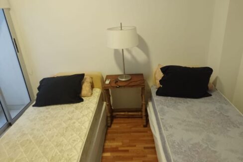 7a516304-f807-4595-9564-ff34e22438c3