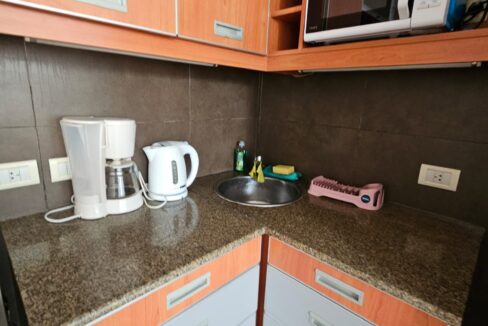 7ee91804-afff-4426-987d-8b164173bb89